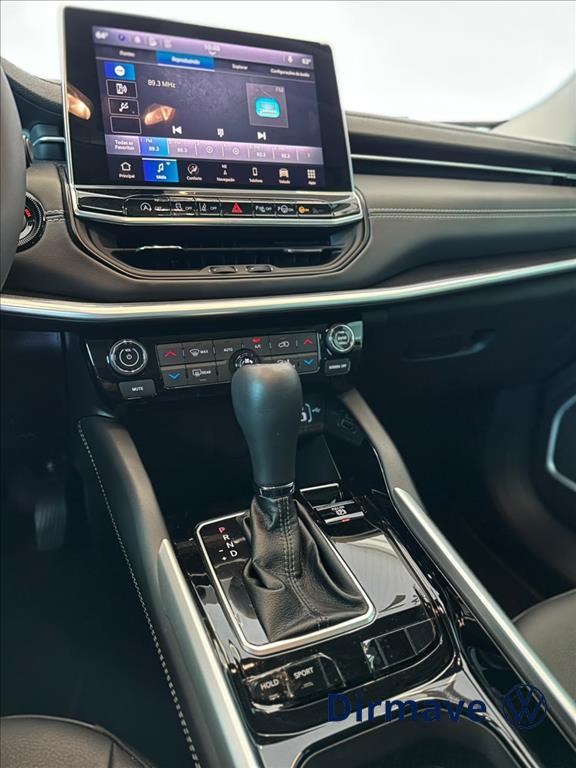 COMMANDER 1.3 T270 TURBO FLEX LONGITUDE AT63