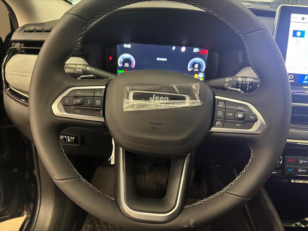 COMMANDER 1.3 T270 TURBO MHEV LIMITED AT620