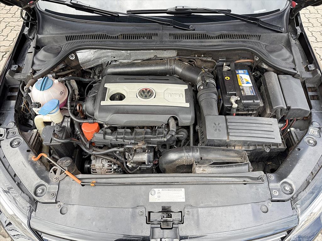 Volkswagen Jetta - 2.0 TSI HIGHLINE 200CV GASOLINA 4P TIPTRONIC