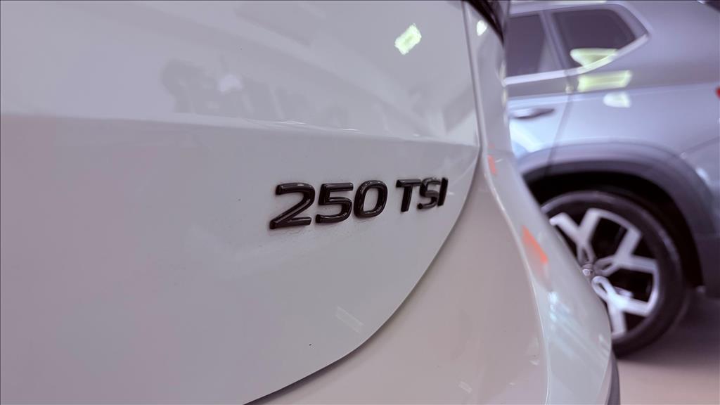 T-CROSS 1.4 250 TSI TOTAL FLEX HIGHLINE AUTOMÁTICO4