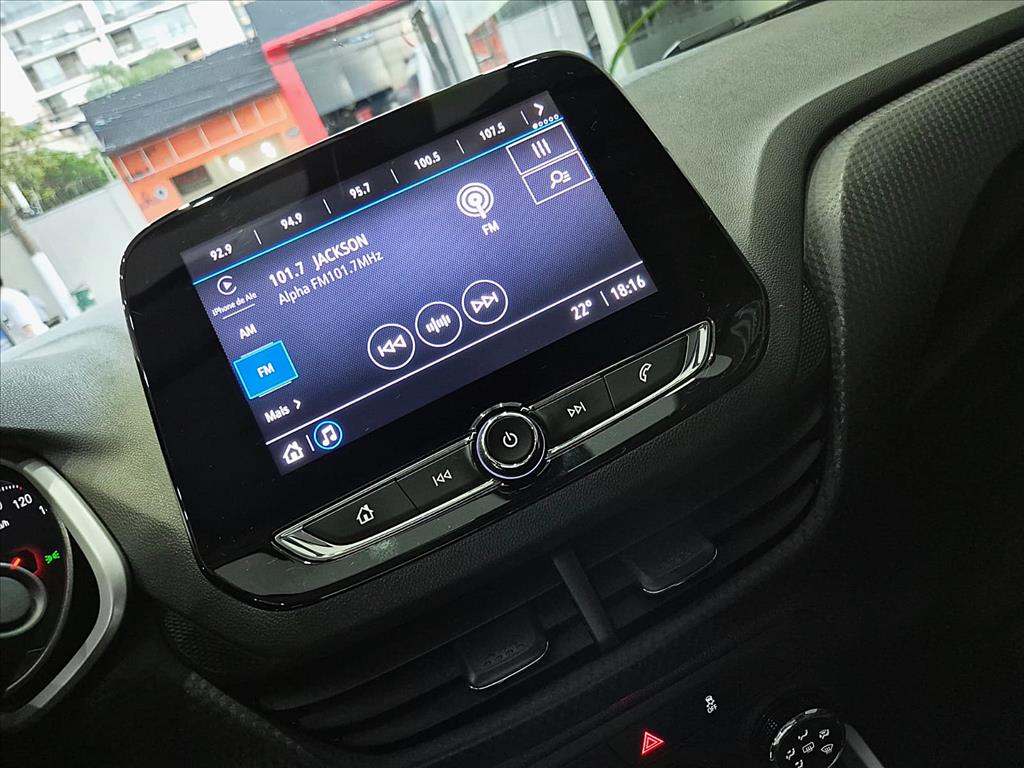 GM - Chevrolet-ONIX PLUS-1.0 FLEX LT MANUAL