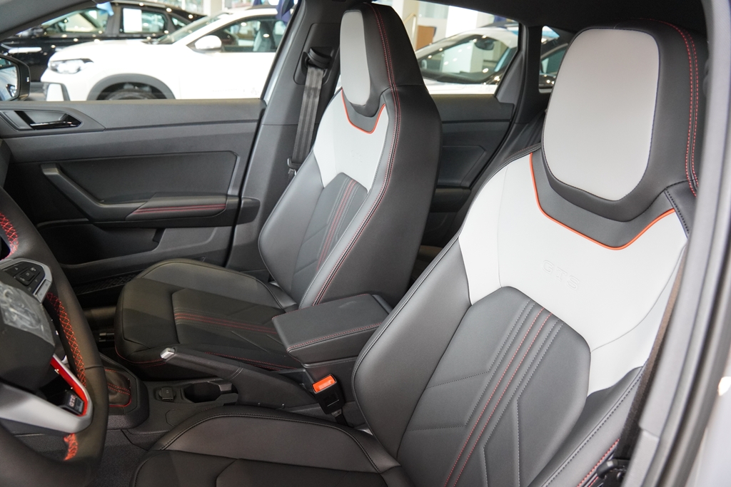 NIVUS 1.0 200 TSI TOTAL FLEX HIGHLINE AUTOMÁTICO8