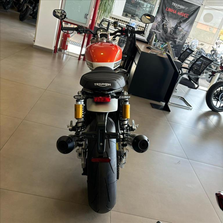 TRIUMPH-SPEED-TWIN RS