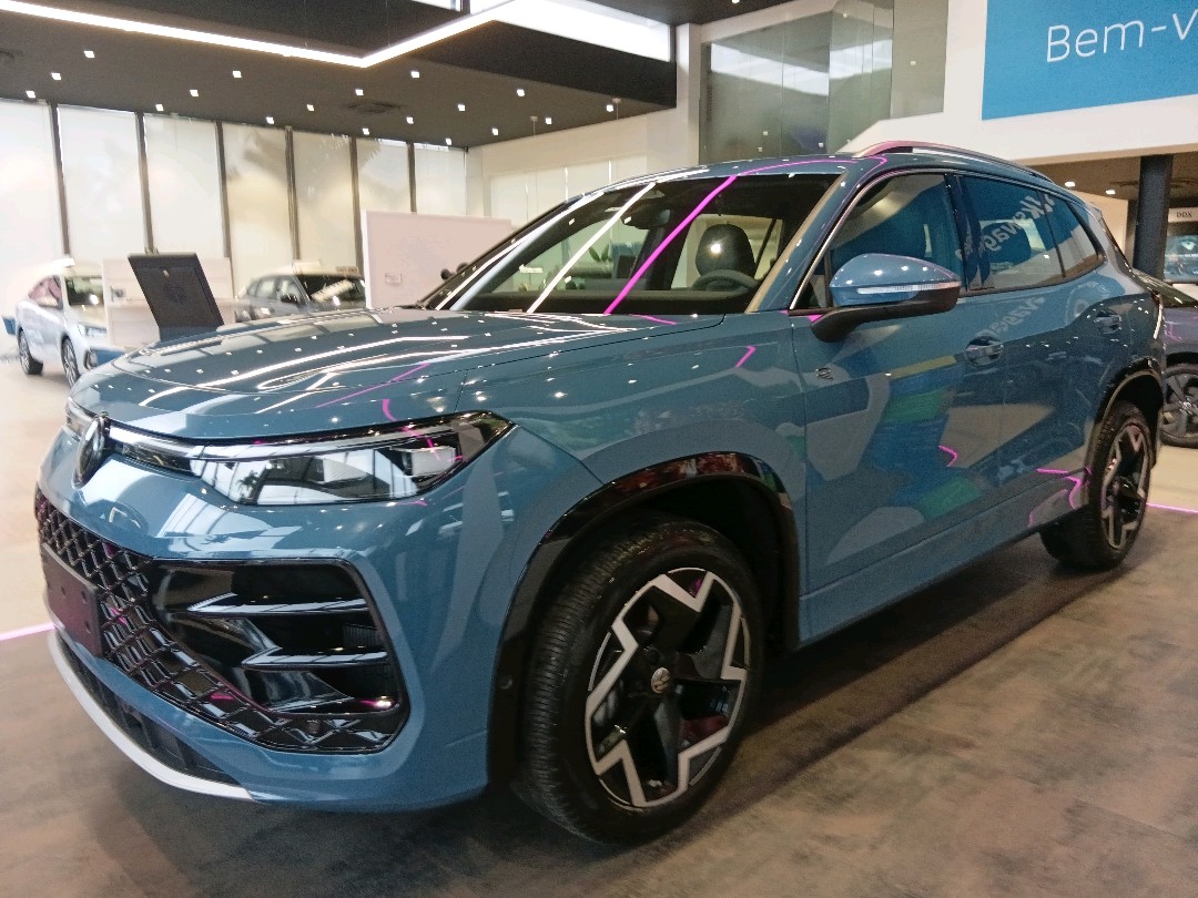 TIGUAN 2.0 350 TSI GASOLINA R-LINE 4MOTION AUTOMÁTICO2