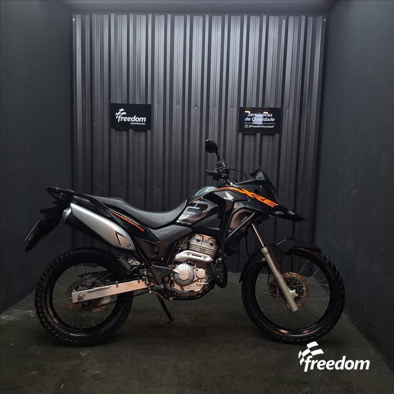 Moto HONDA do modelo XRE 300 ABS 2020/2021