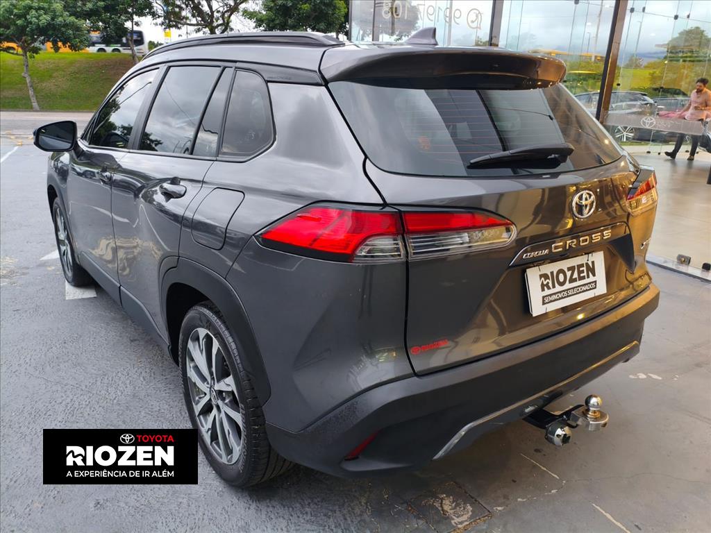 Toyota COROLLA CROSS 2022