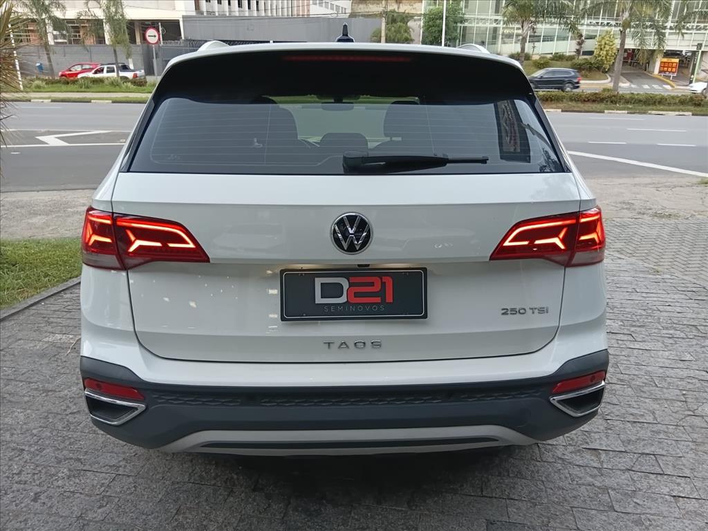 VW - Volkswagen-TAOS-1.4 250 TSI TOTAL FLEX HIGHLINE AUTOMÁTICO