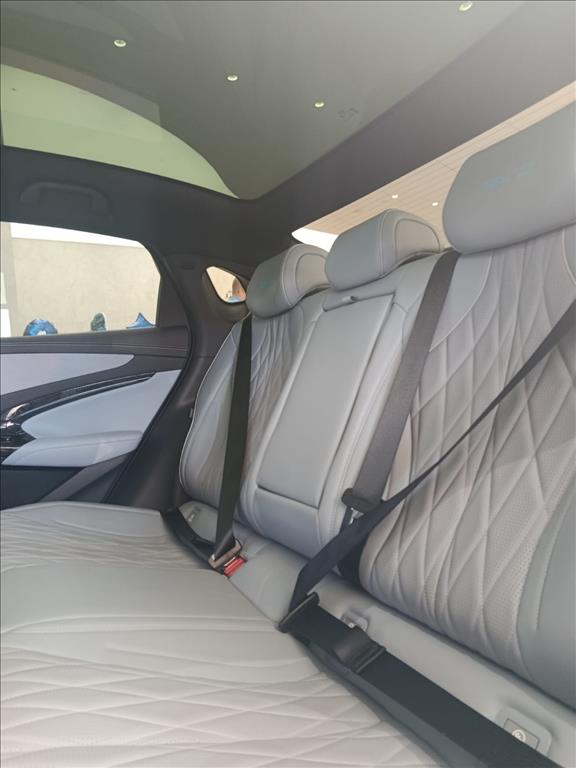SEAL 82,5 KW ELÉTRICO AWD7