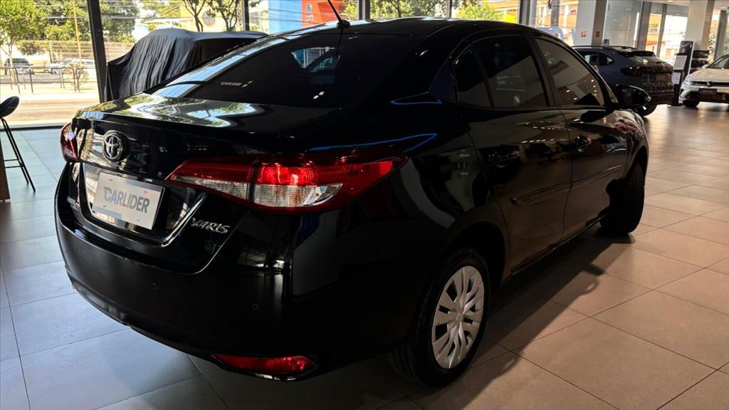 YARIS 1.5 16V FLEX SEDAN XL LIVE MULTIDRIVE1