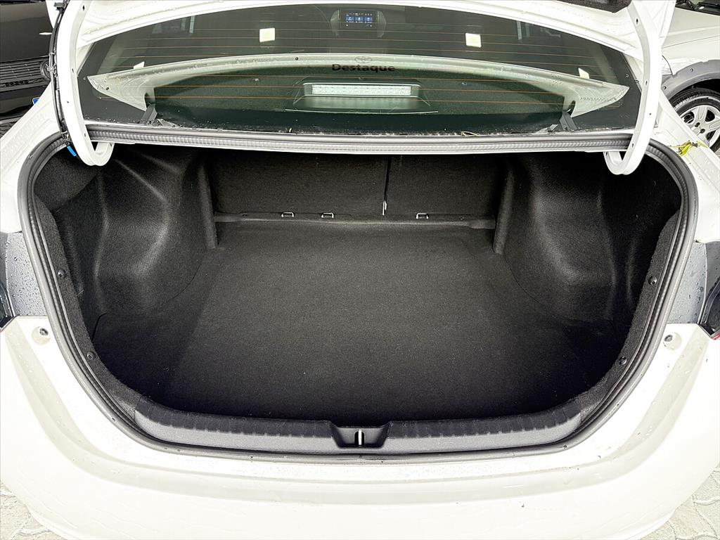 Toyota Yaris - 1.5 16V FLEX SEDAN XL MULTIDRIVE