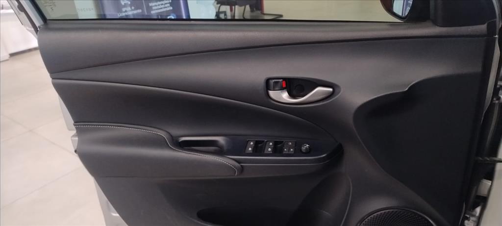 YARIS 1.5 16V FLEX XS MULTIDRIVE4