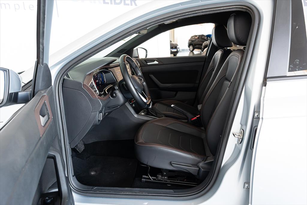 VIRTUS 1.0 200 TSI HIGHLINE AUTOMÁTICO11