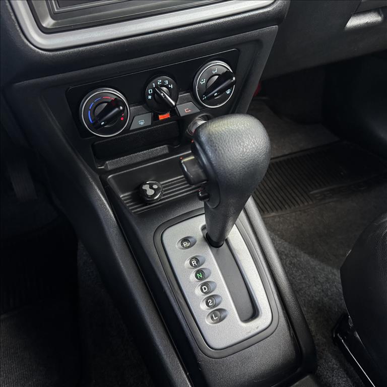 Mitsubishi-PAJERO TR4-2.0 4X4 16V 140CV FLEX 4P AUTOMÁTICO