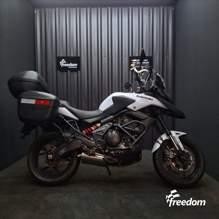 Moto KAWASAKI do modelo VERSYS ABS 650 2013/2013