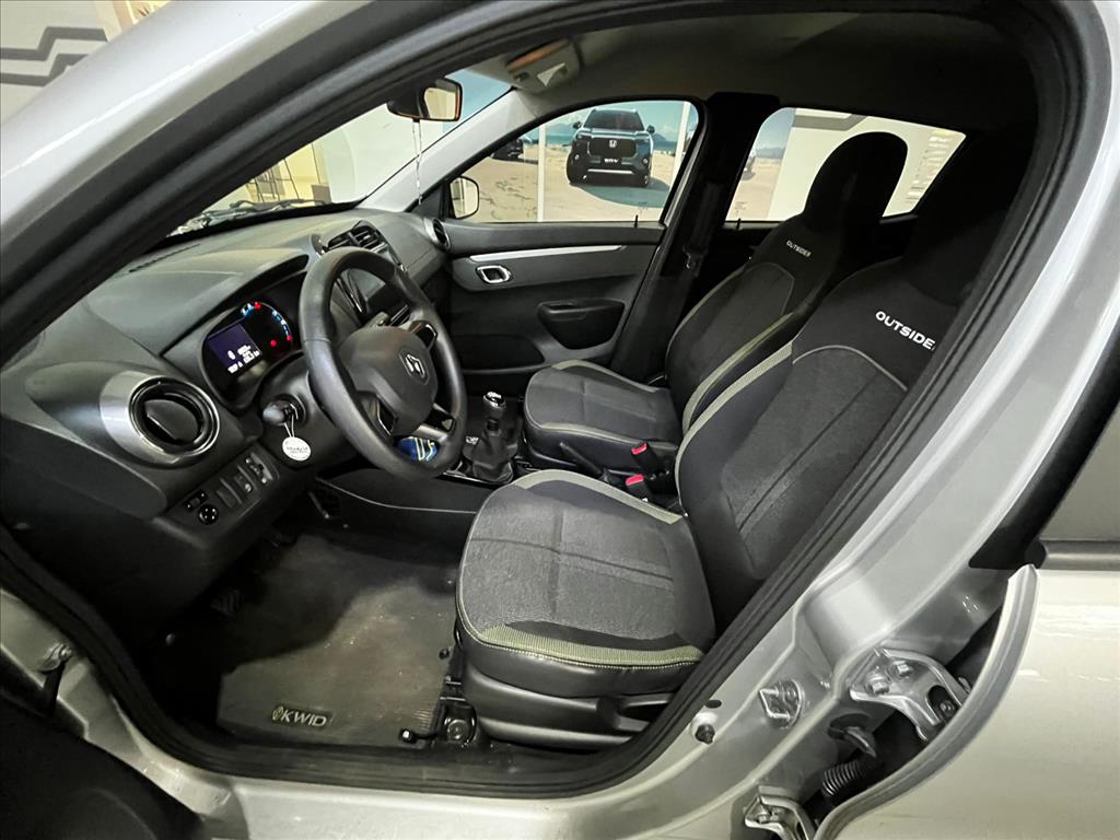 KWID 1.0 12V SCE FLEX OUTSIDER MANUAL7