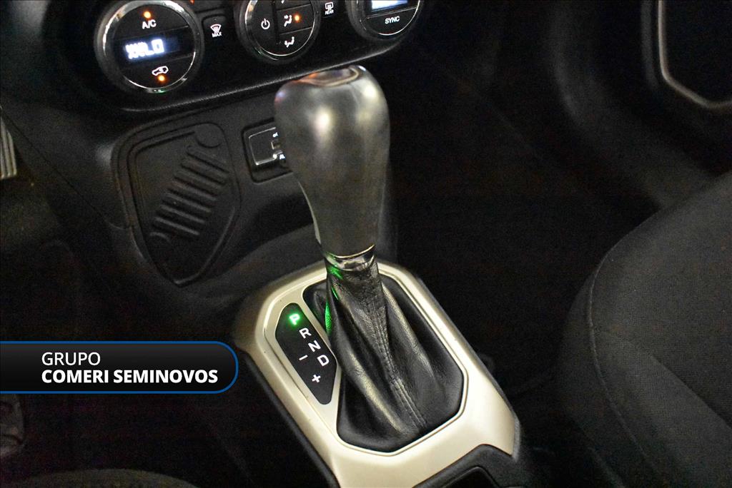 RENEGADE 1.8 16V FLEX LONGITUDE 4P AUTOMÁTICO10