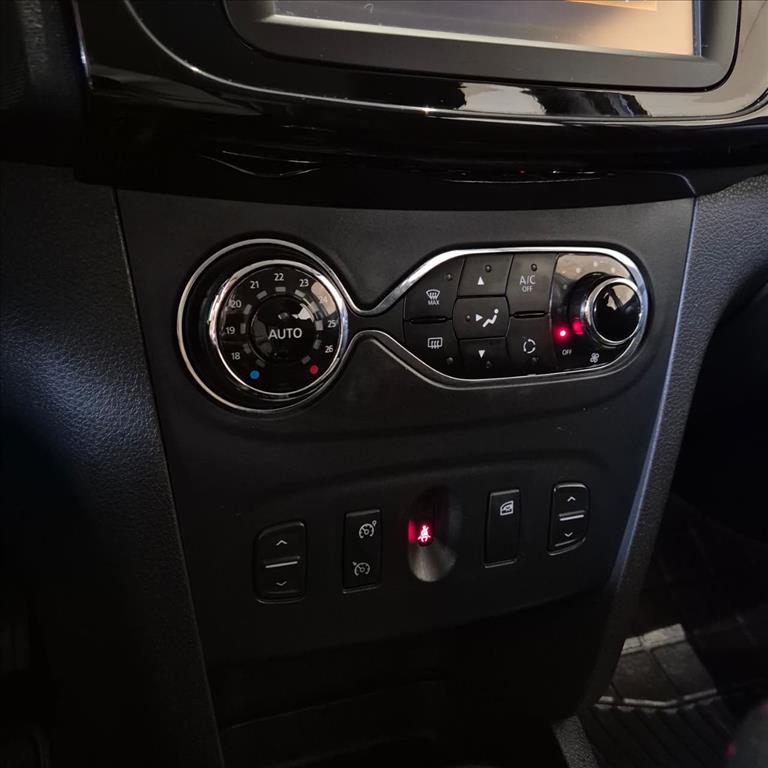 SANDERO 1.6 16V SCE FLEX STEPWAY MANUAL8