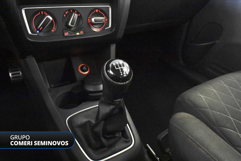 CROSSFOX 1.6 MI FLEX 8V 4P MANUAL10