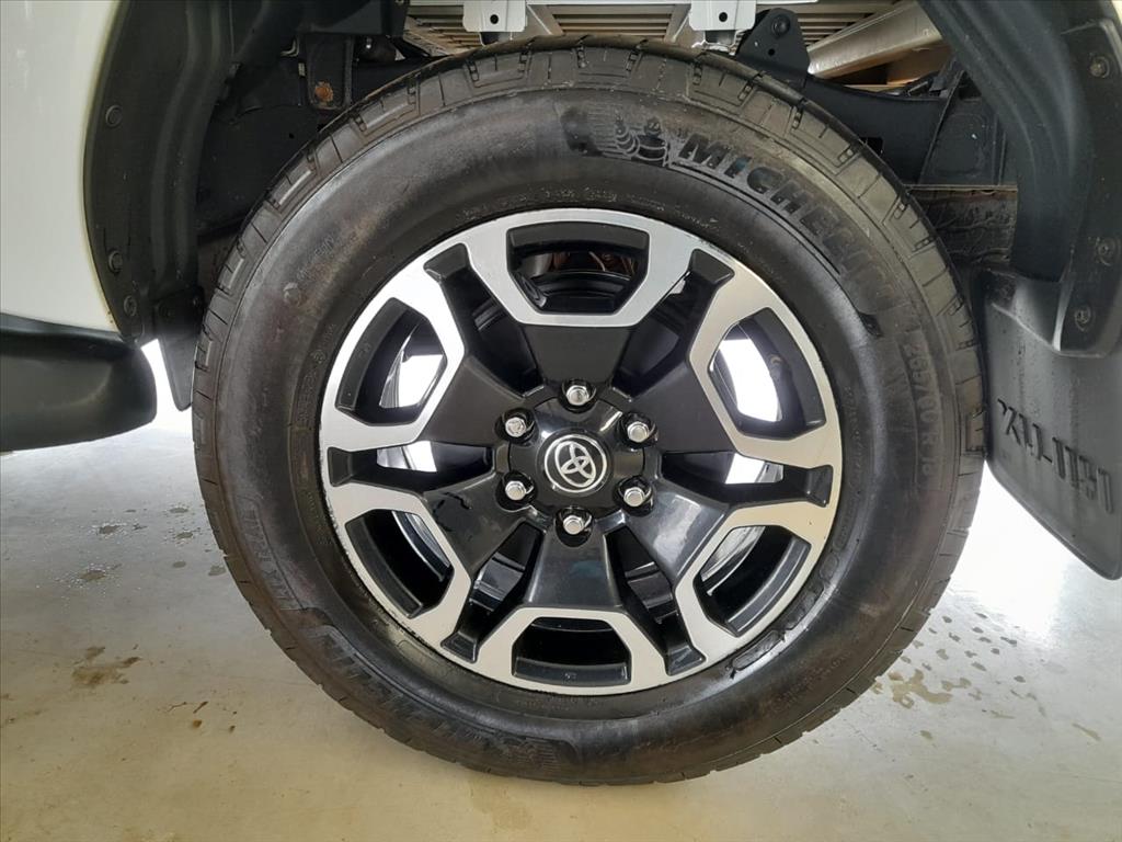 HILUX 2.8 D-4D TURBO DIESEL CD SRV 4X4 AUTOMÁTICO13