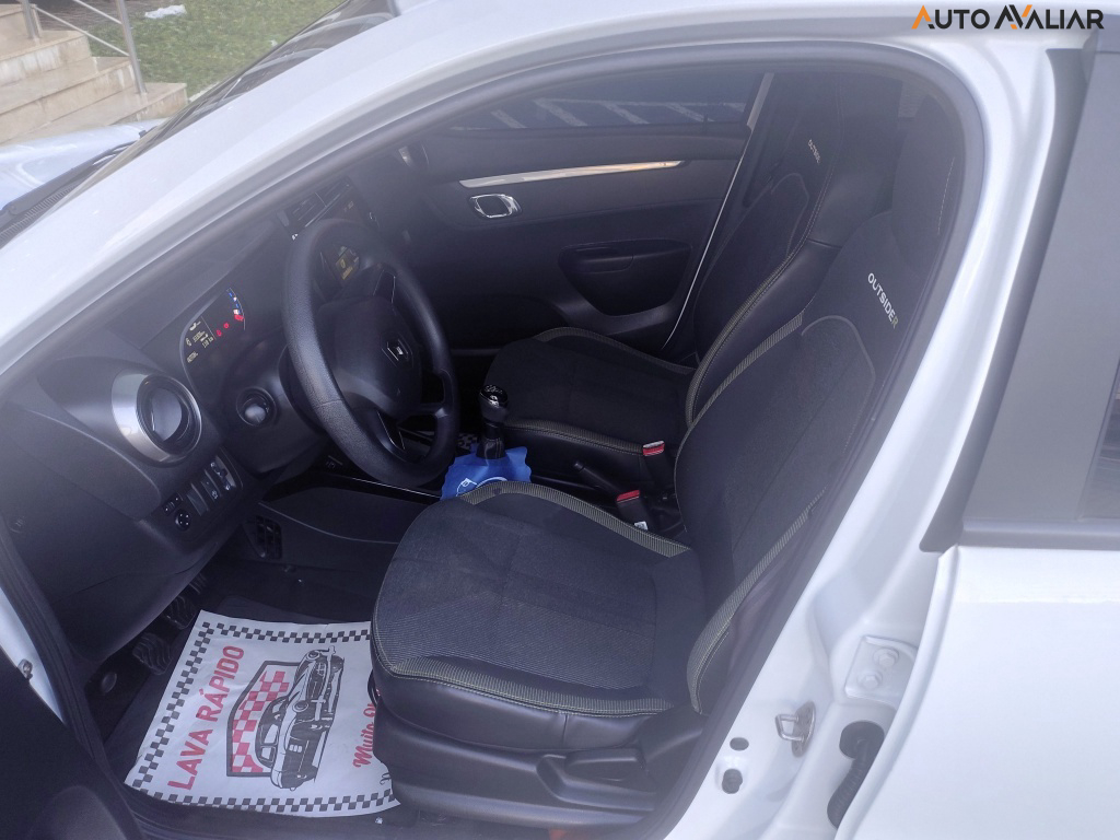 Renault-KWID-1.0 12V SCE FLEX OUTSIDER MANUAL