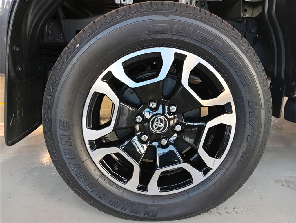 HILUX 2.8 D-4D TURBO DIESEL CD SRX 4X4 AUTOMÁTICO10