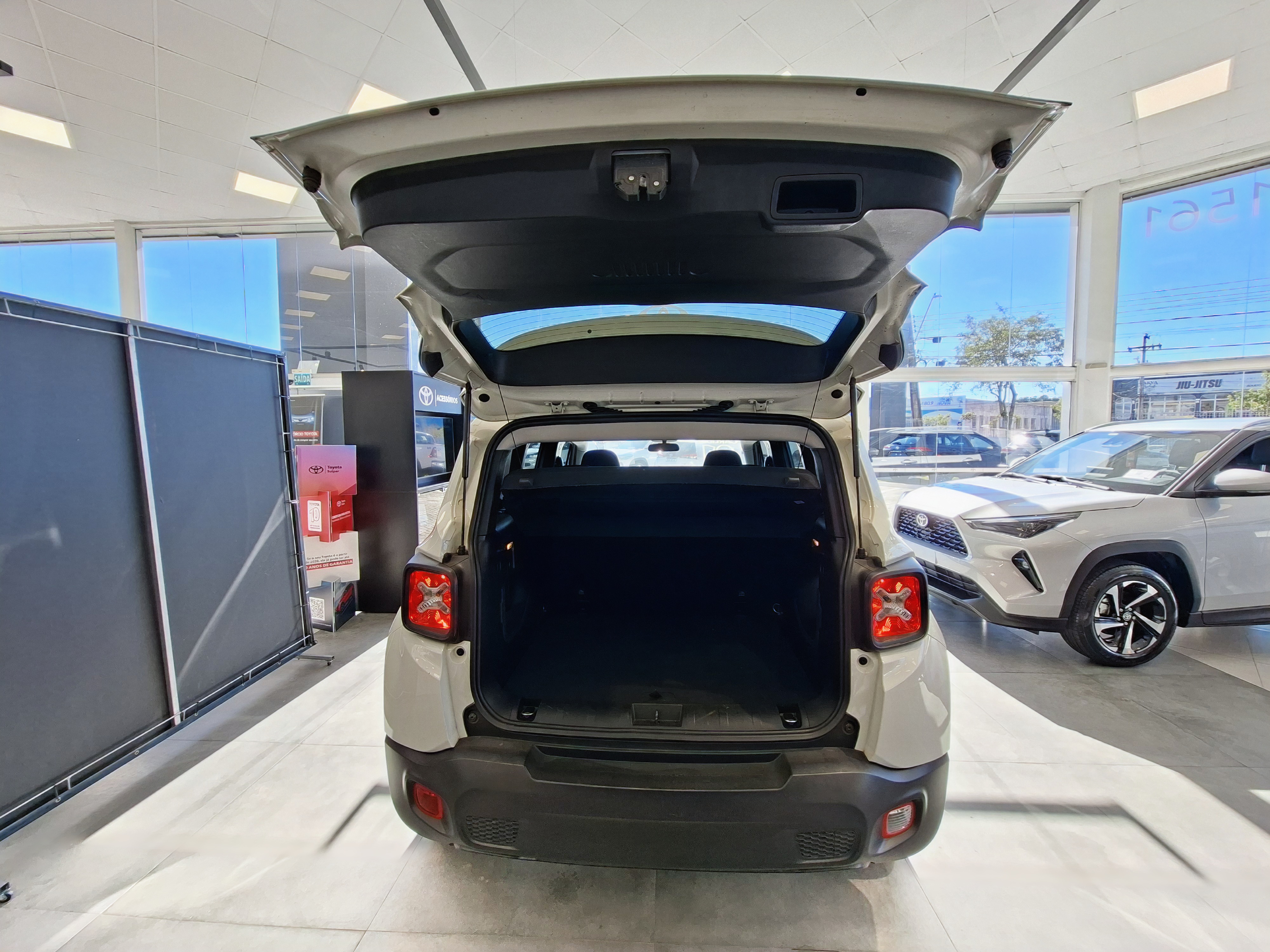RENEGADE 1.8 16V FLEX SPORT 4P AUTOMÁTICO7