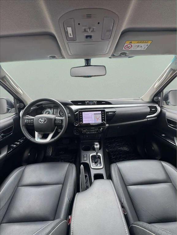 HILUX 2.8 D-4D TURBO DIESEL CD SRV 4X4 AUTOMÁTICO11
