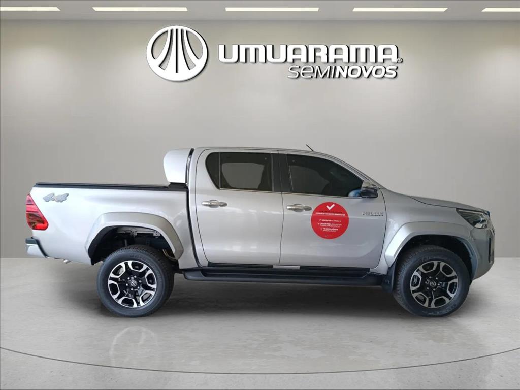 HILUX 2.8 D-4D TURBO DIESEL CD SRX PLUS 4X4 AUTOMÁTICO2