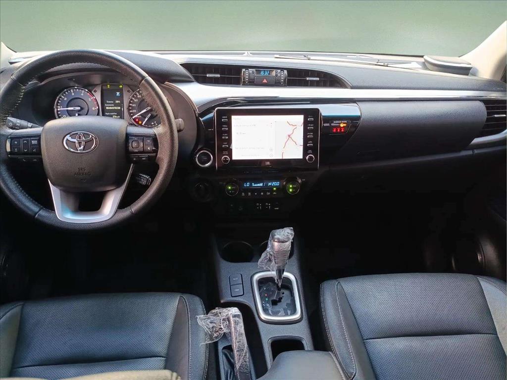 HILUX 2.8 D-4D TURBO DIESEL CD SRX 4X4 AUTOMÁTICO9