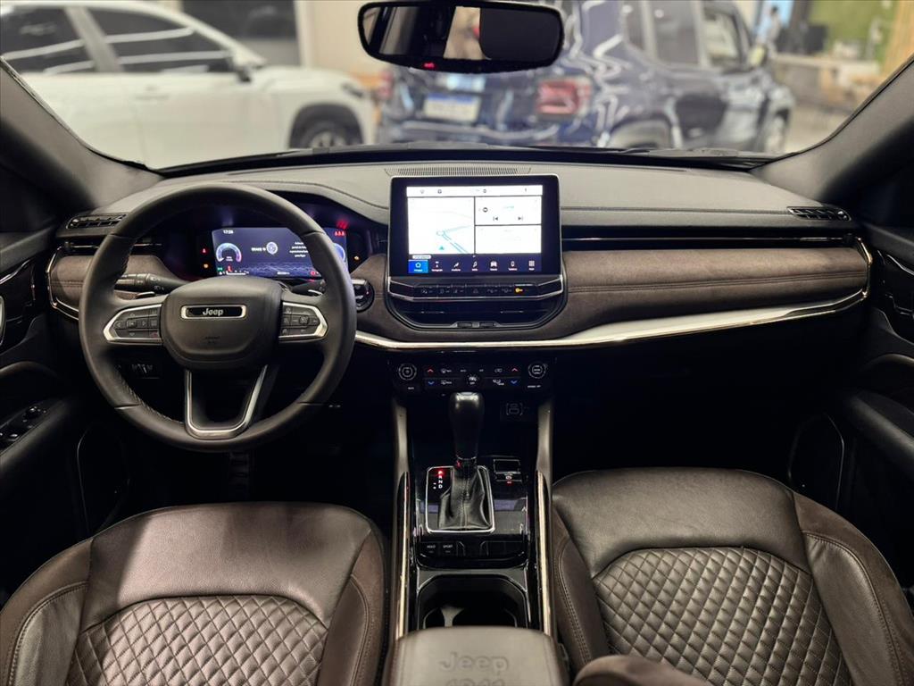 COMMANDER 1.3 T270 TURBO FLEX OVERLAND AT65