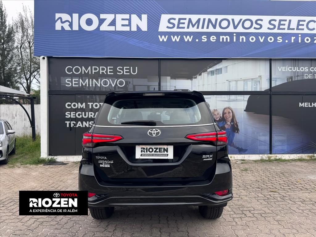 HILUX SW4 2.8 D-4D TURBO DIESEL SRX PLATINUM 7L 4X4 AUTOMÁTICO11