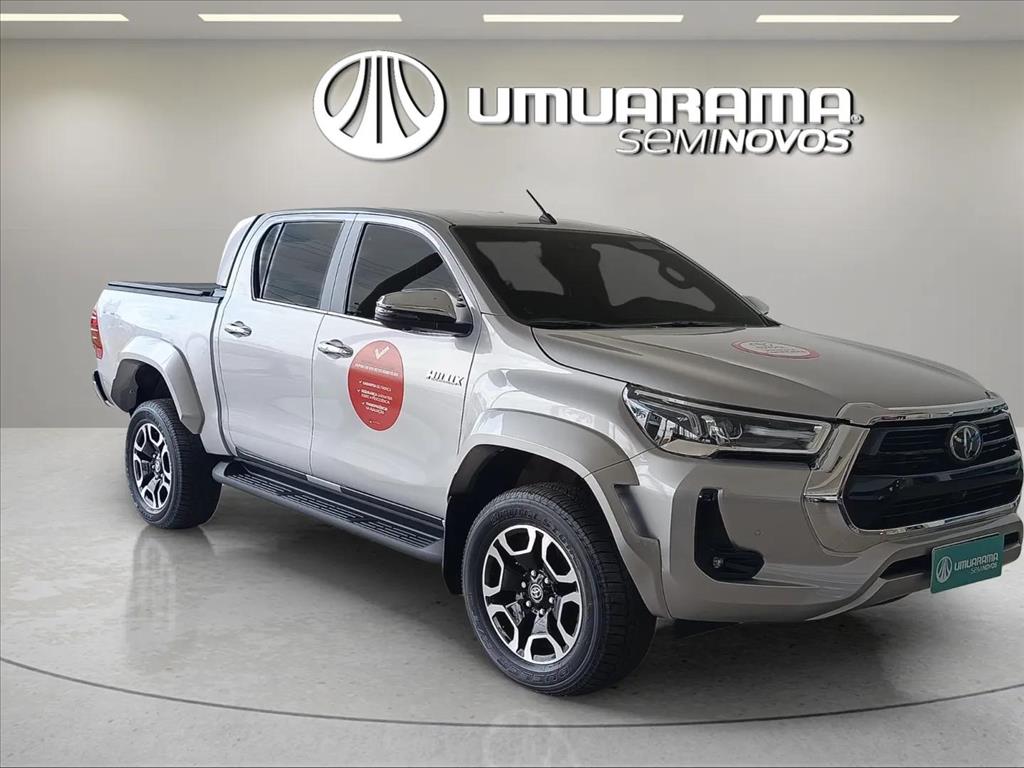 HILUX 2.8 D-4D TURBO DIESEL CD SRX PLUS 4X4 AUTOMÁTICO1