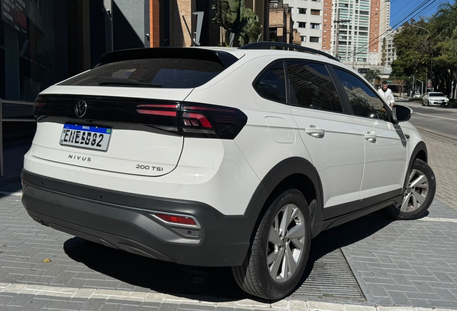 NIVUS 1.0 200 TSI TOTAL FLEX COMFORTLINE AUTOMÁTICO10