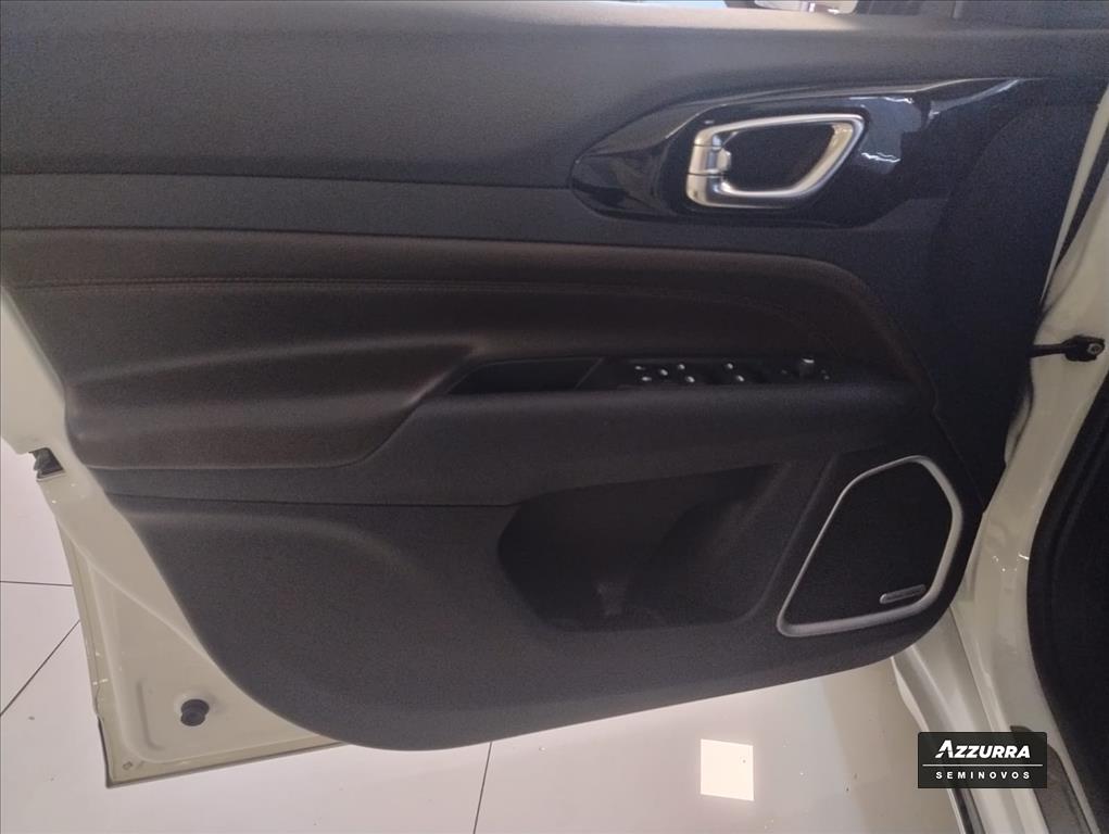 COMMANDER 1.3 T270 TURBO FLEX OVERLAND AT619