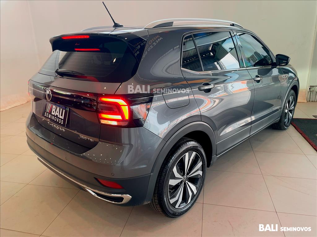 T-CROSS 1.4 250 TSI TOTAL FLEX HIGHLINE AUTOMÁTICO3