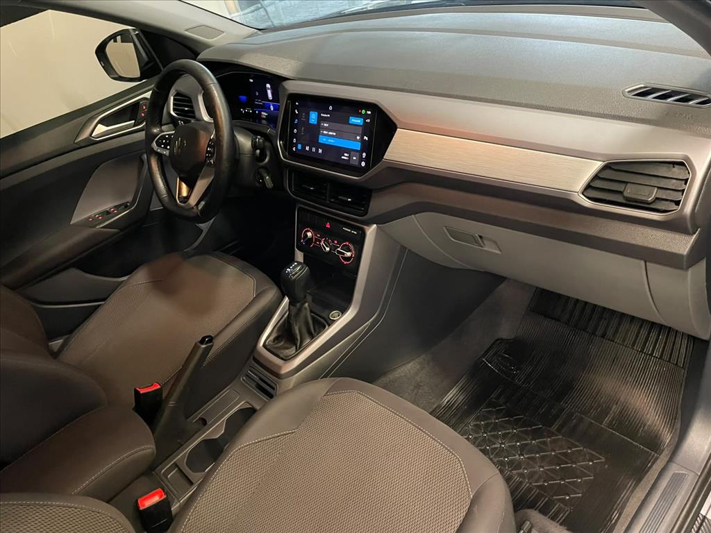 T-CROSS 1.0 200 TSI TOTAL FLEX AUTOMÁTICO10