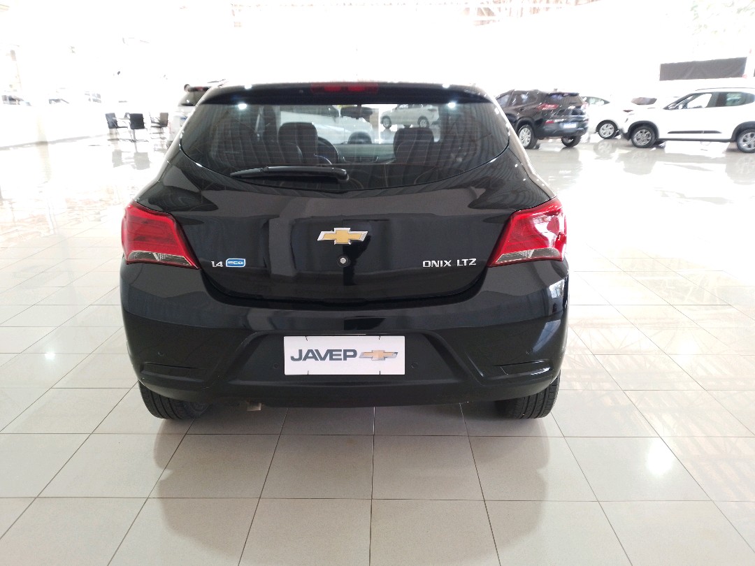 GM - Chevrolet-ONIX-1.4 MPFI LTZ 8V FLEX 4P MANUAL