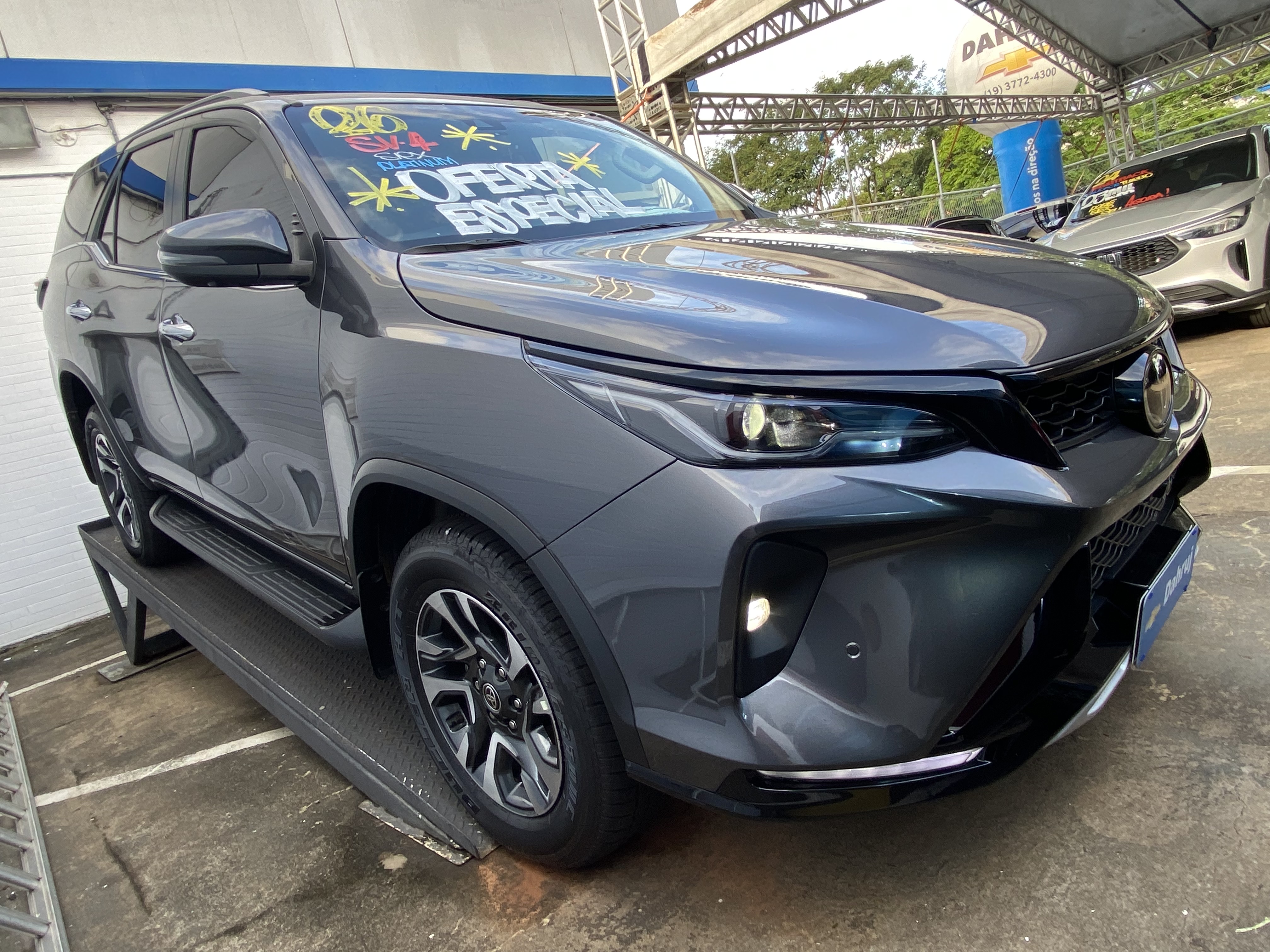 HILUX SW4 2.8 D-4D TURBO DIESEL DIAMOND 7L 4X4 AUTOMÁTICO