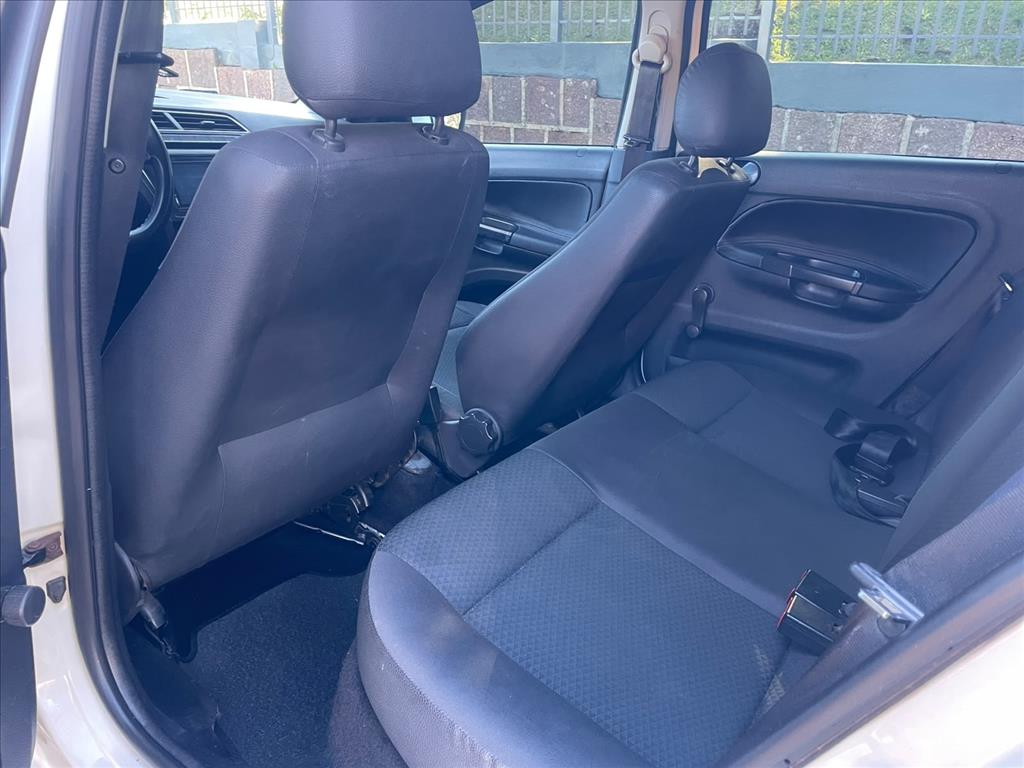Volkswagen-GOL-1.0 12V MPI TOTALFLEX TRENDLINE 4P MANUAL