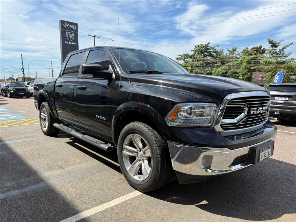 RAM-CLASSIC-5.7 V8 GASOLINA LARAMIE CD 4X4 AUTOMÁTICO