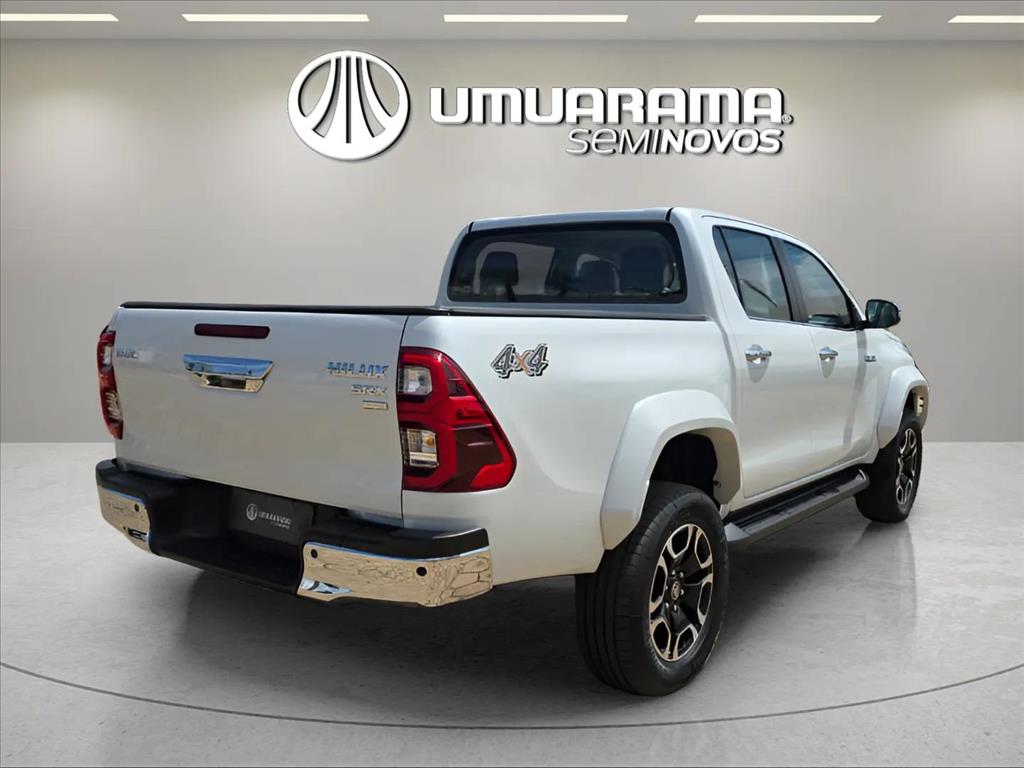 HILUX 2.8 D-4D TURBO DIESEL CD SRX 4X4 AUTOMÁTICO3