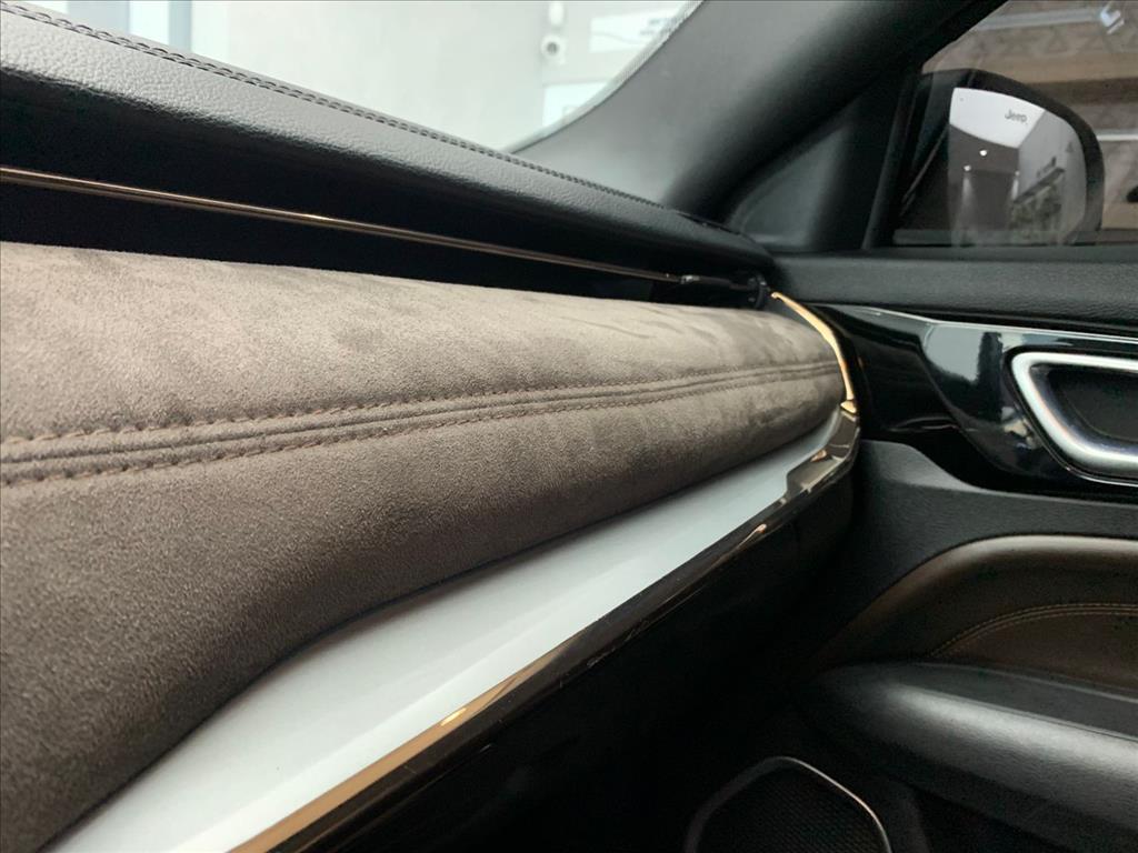 COMMANDER 1.3 T270 TURBO FLEX OVERLAND AT66