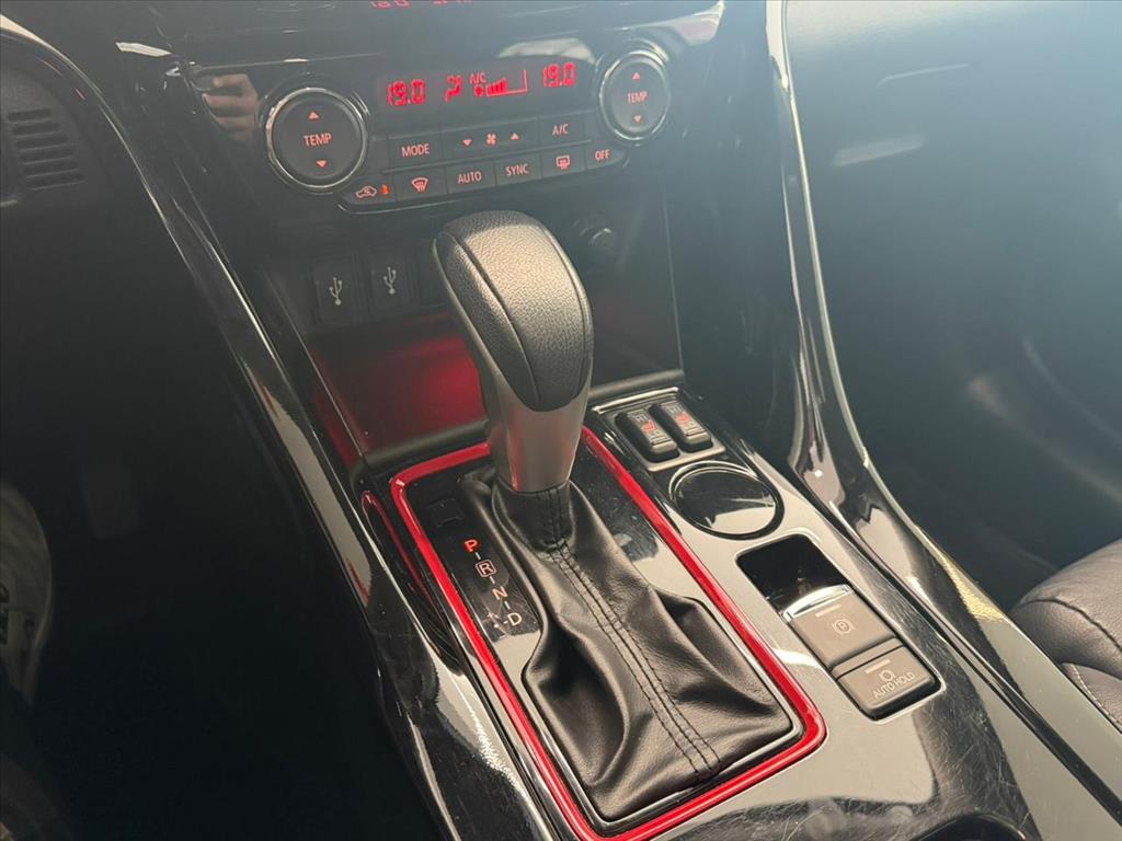 ECLIPSE CROSS 1.5 MIVEC TURBO GASOLINA HPE-S S-AWC SPORT CVT9
