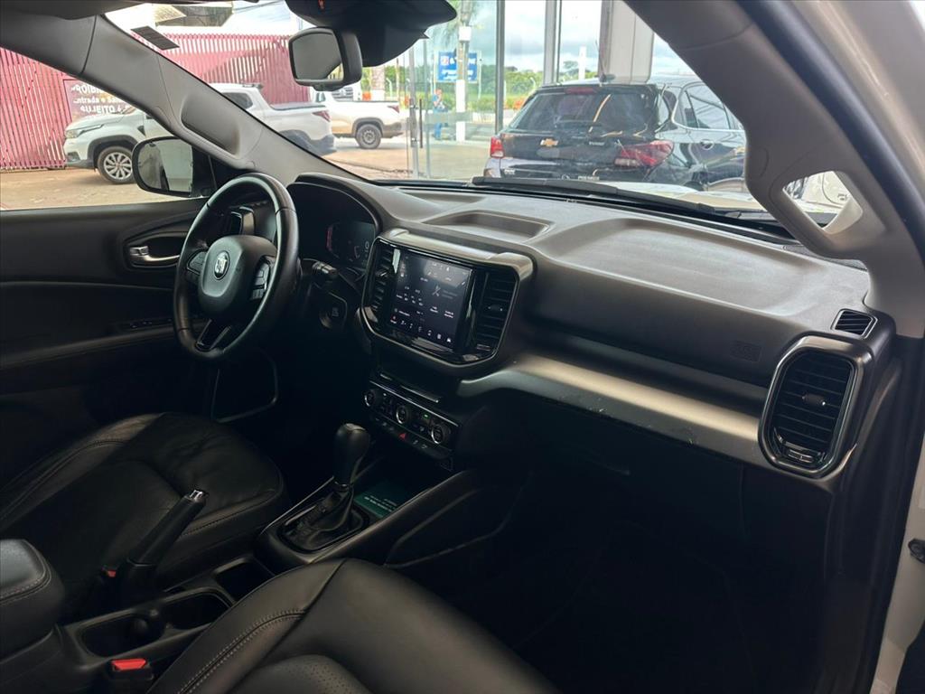 TORO 2.0 16V TURBO DIESEL VOLCANO 4WD AT98