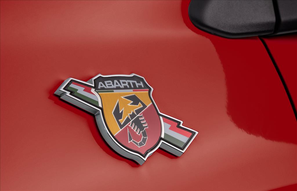 FASTBACK 1.3 TURBO 270 FLEX ABARTH AT63