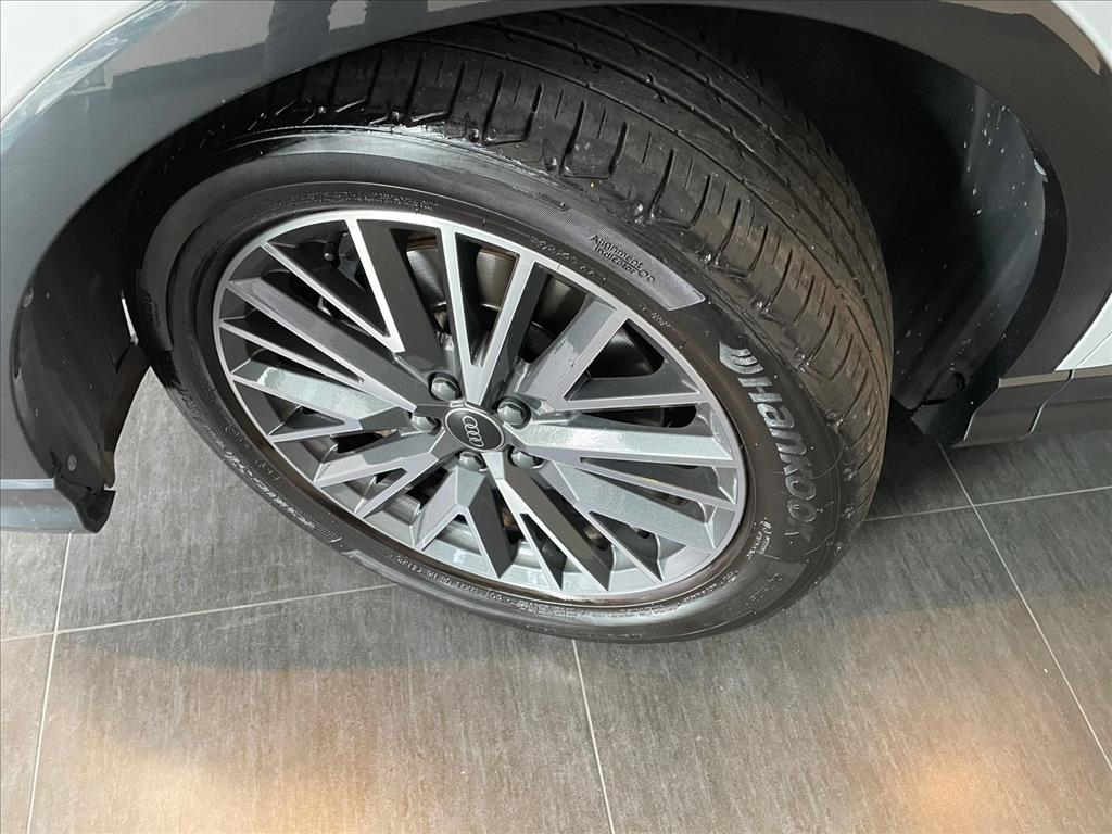 Q3 2.0 40 TFSI GASOLINA PERFORMANCE BLACK QUATTRO TIPTRONIC9