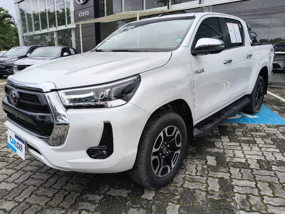 HILUX 2.8 D-4D TURBO DIESEL CD SRX 4X4 AUTOMÁTICO1