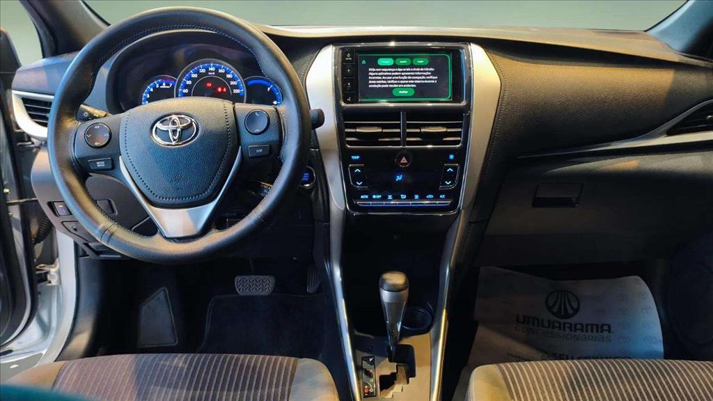 YARIS 1.3 16V FLEX XL LIVE MANUAL6