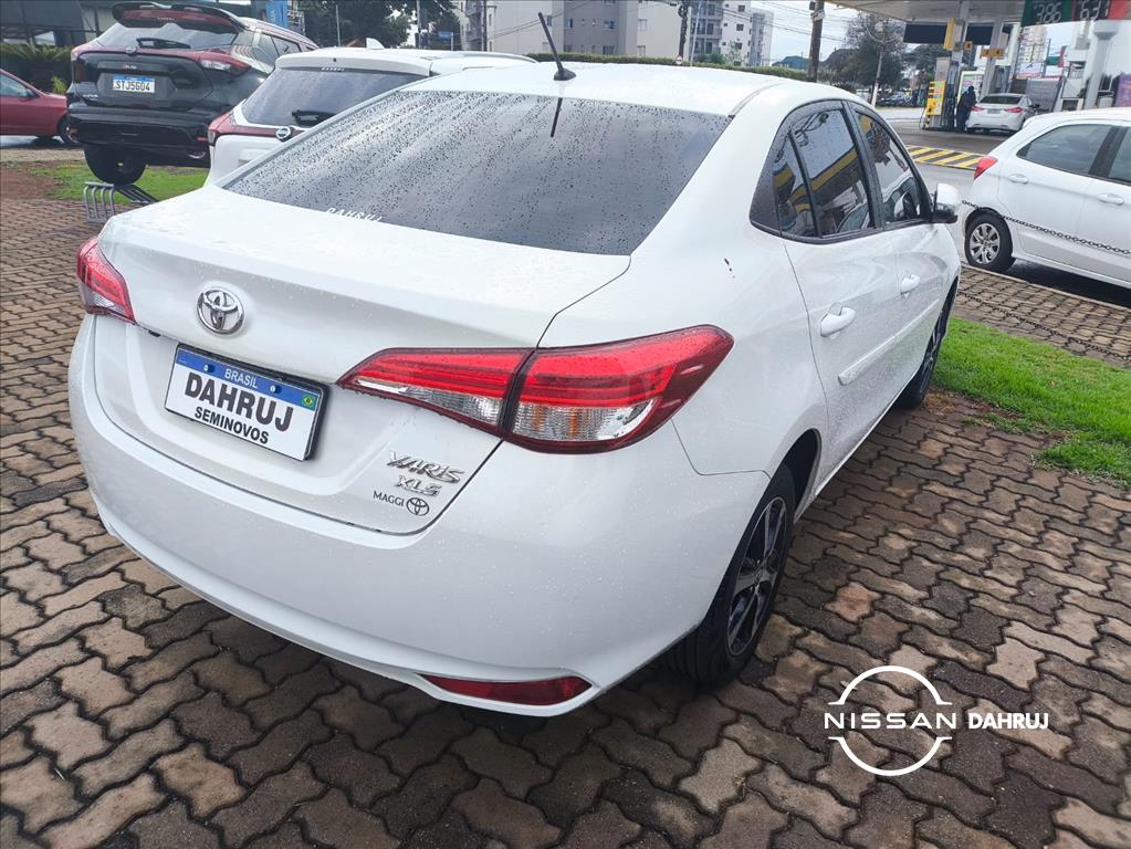 YARIS 1.5 16V FLEX SEDAN XLS CONNECT MULTIDRIVE15