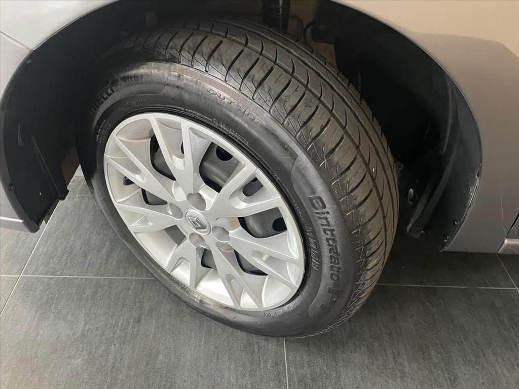 LOGAN 1.0 12V SCE FLEX ZEN MANUAL17